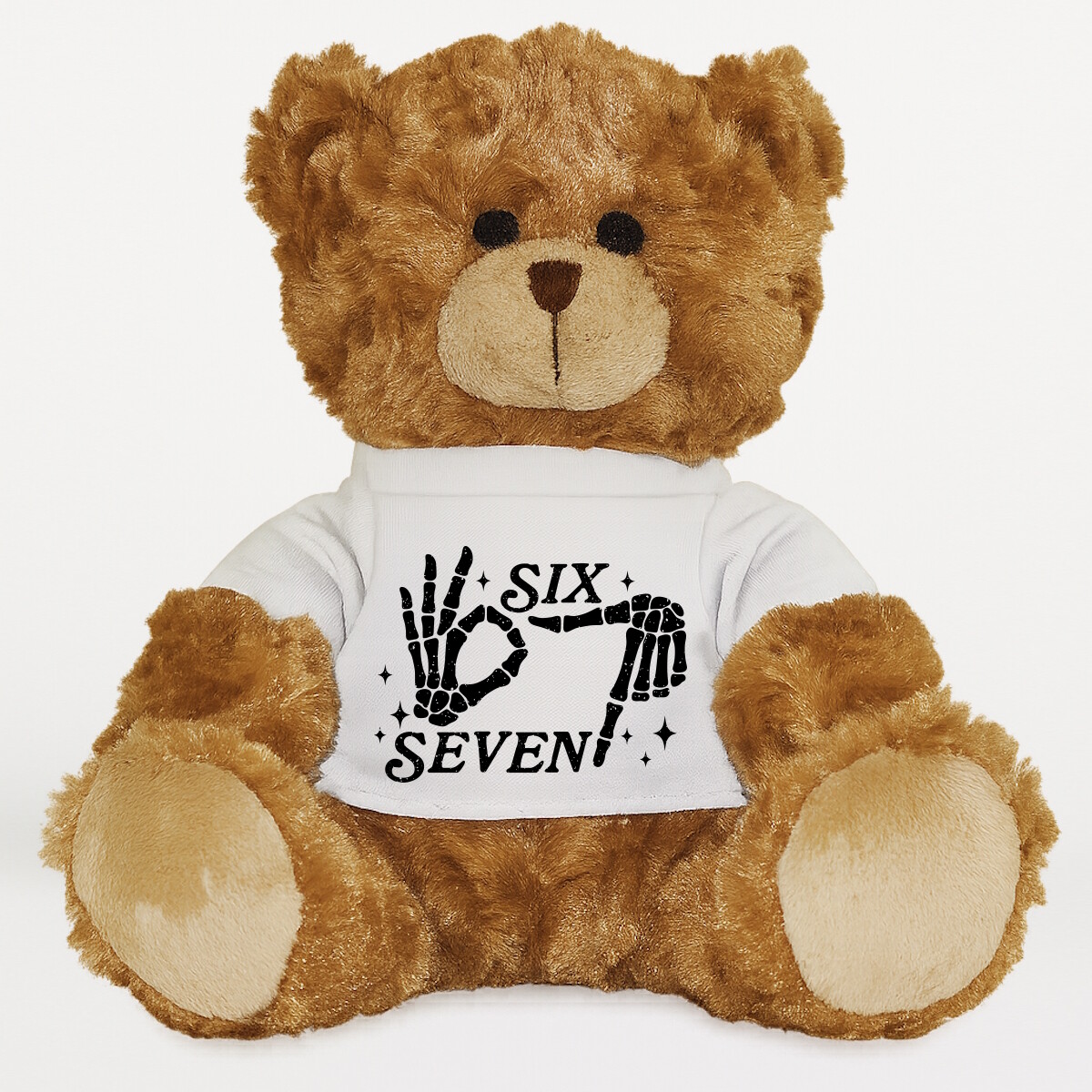 Plüssmaci egyedi pólóval