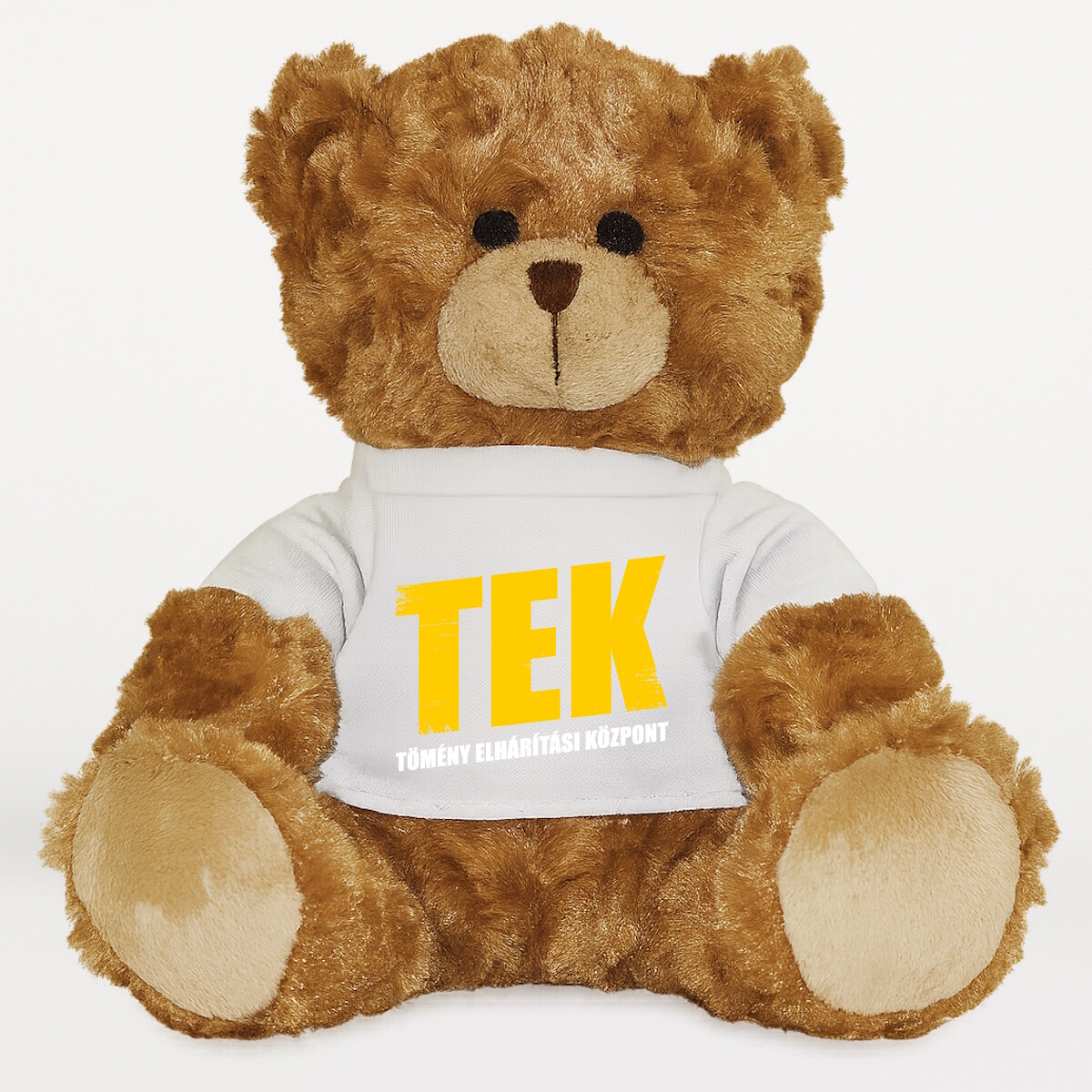 Plüssmaci egyedi pólóval