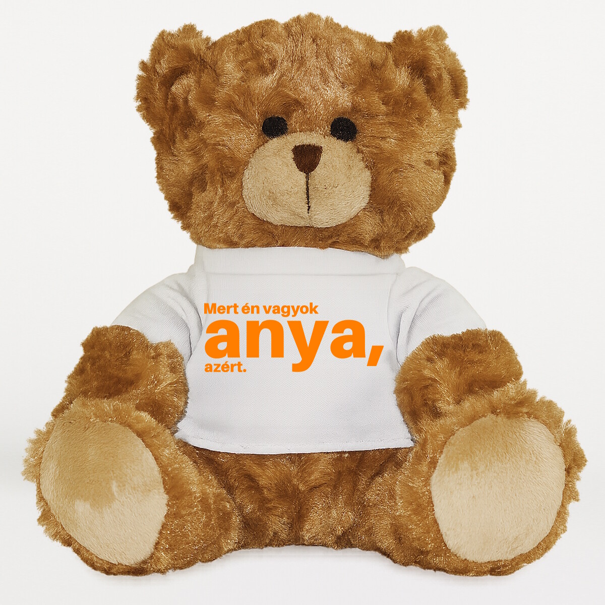 Plüssmaci egyedi pólóval