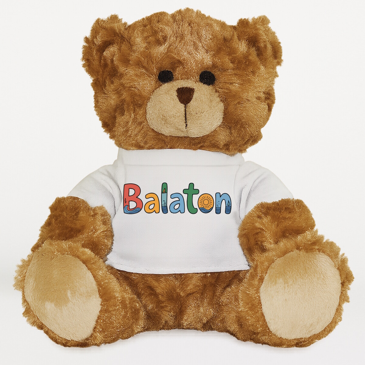 Plüssmaci egyedi pólóval