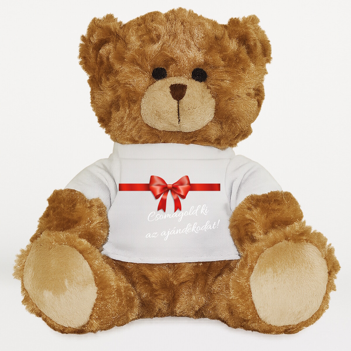 Plüssmaci egyedi pólóval