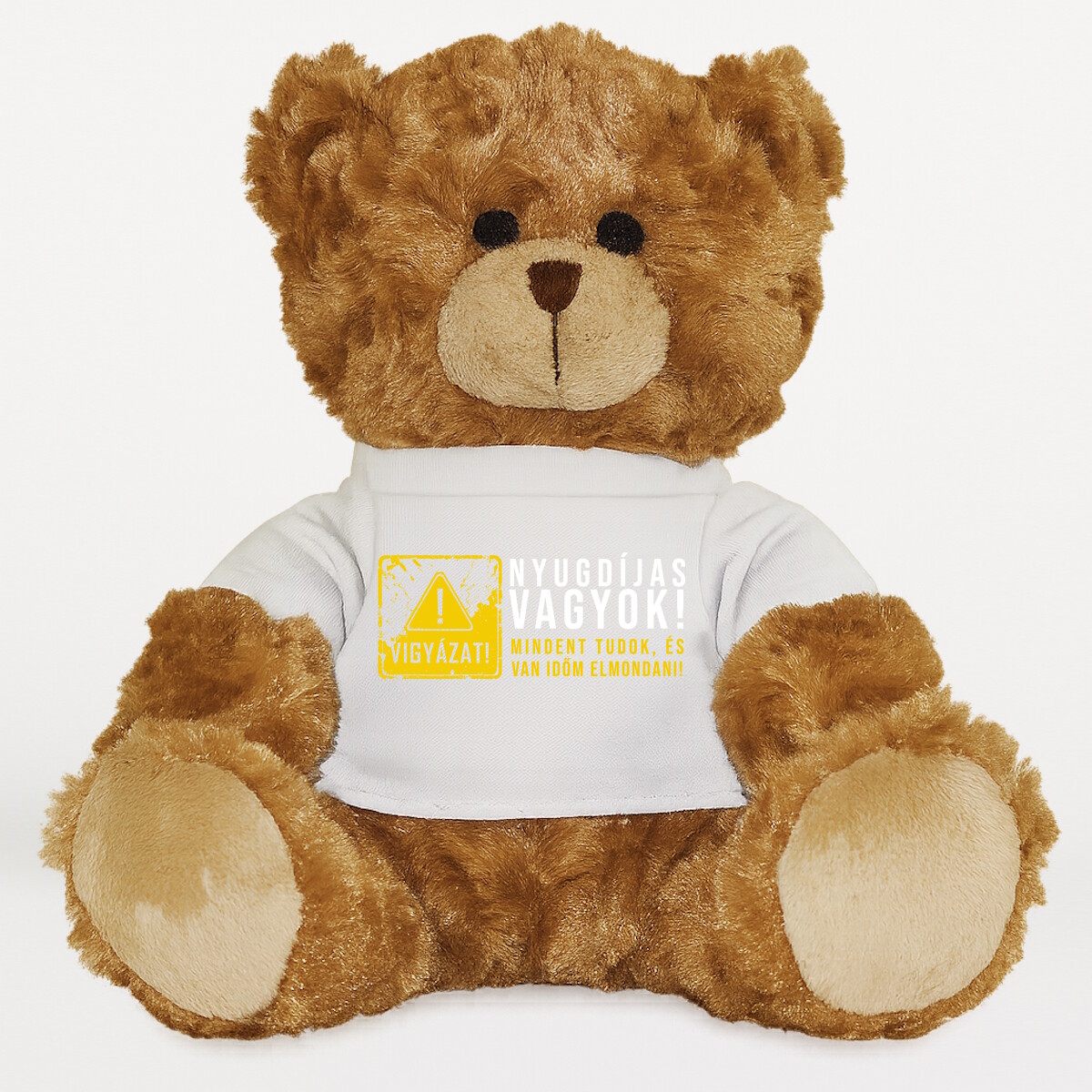 Plüssmaci egyedi pólóval