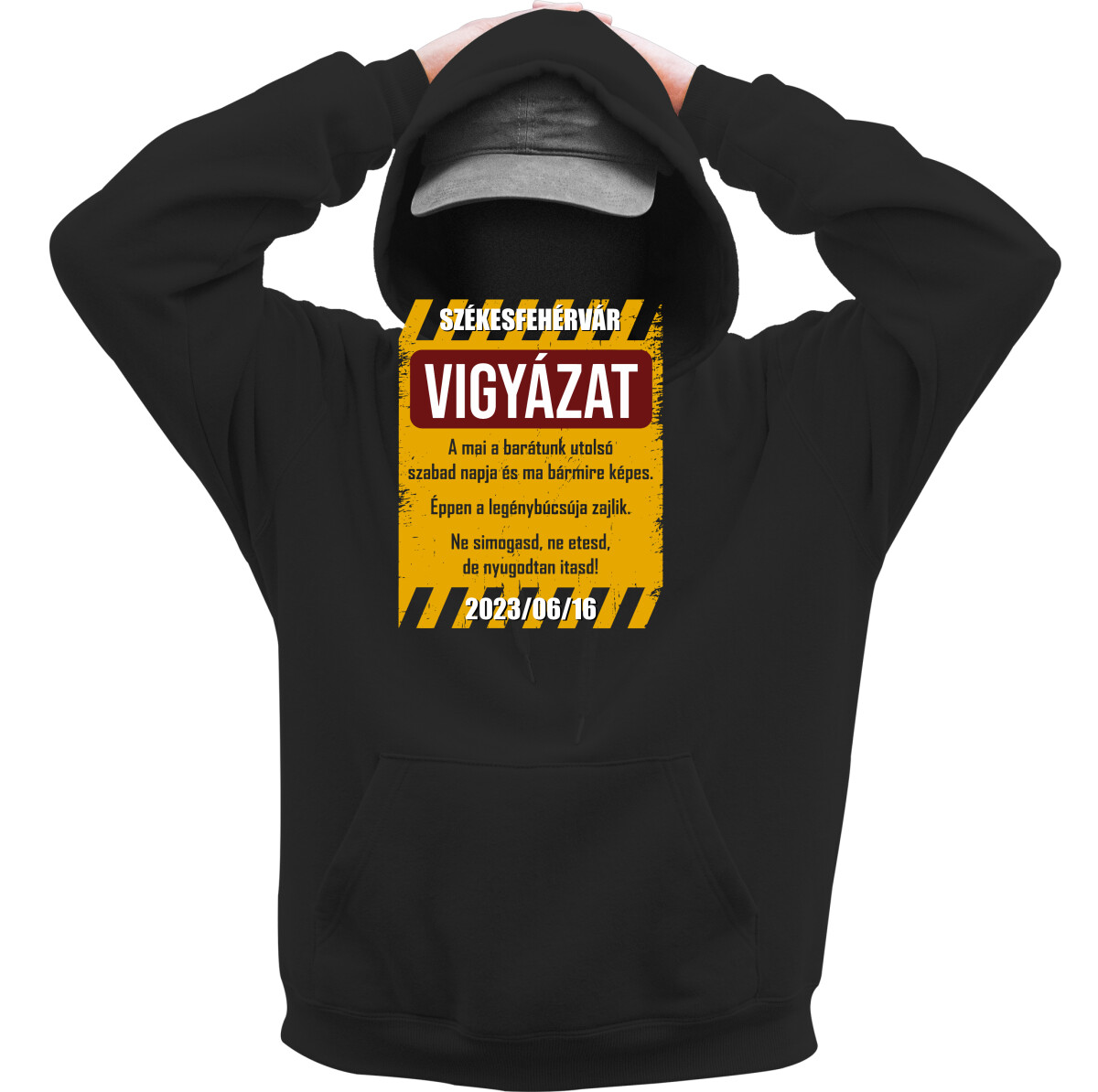 Kapucnis belebújós pulóver