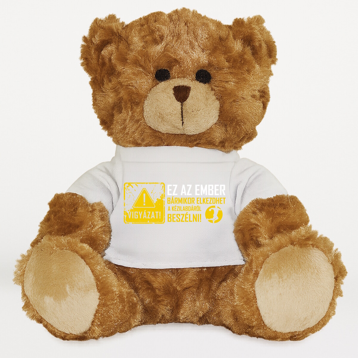 Plüssmaci egyedi pólóval