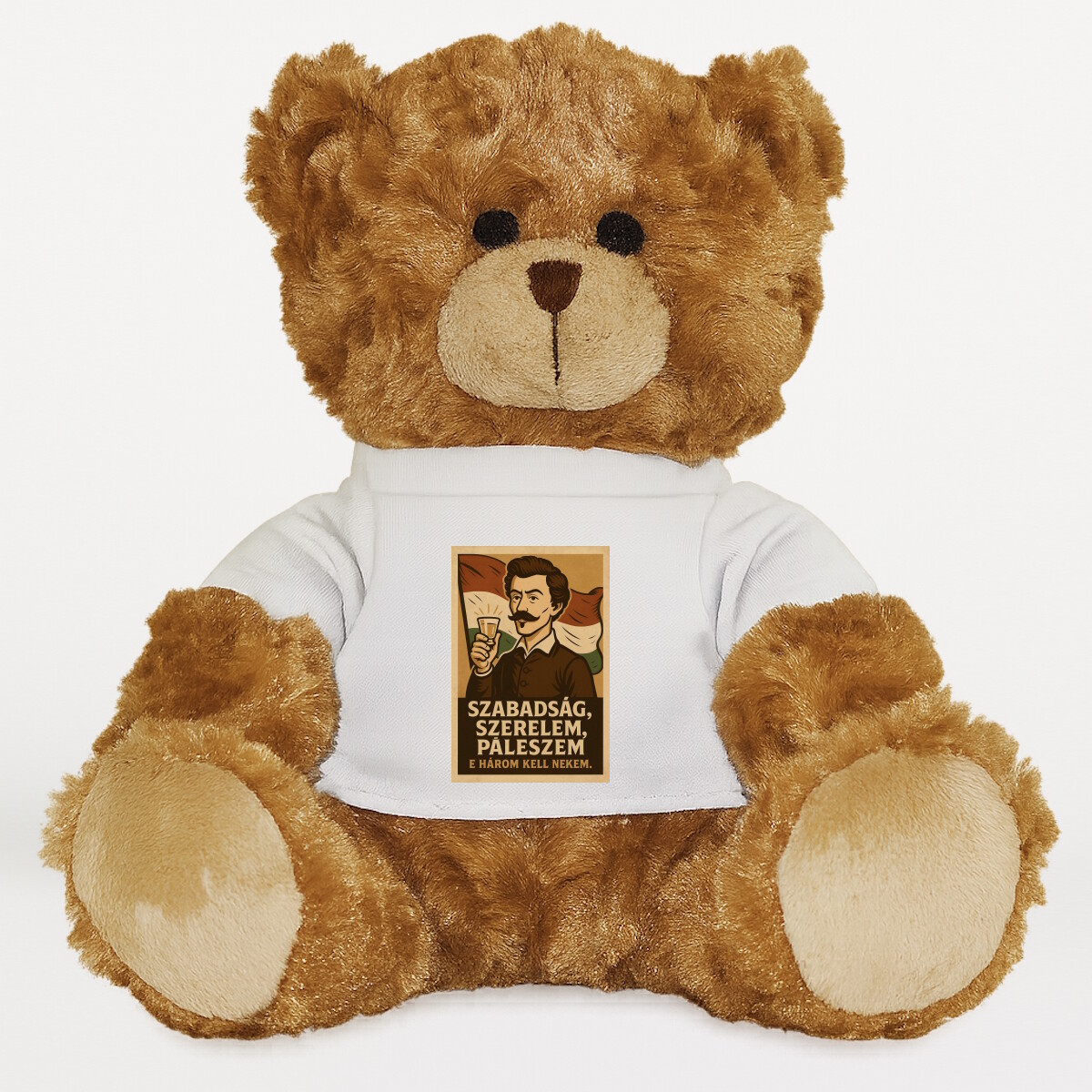 Plüssmaci egyedi pólóval