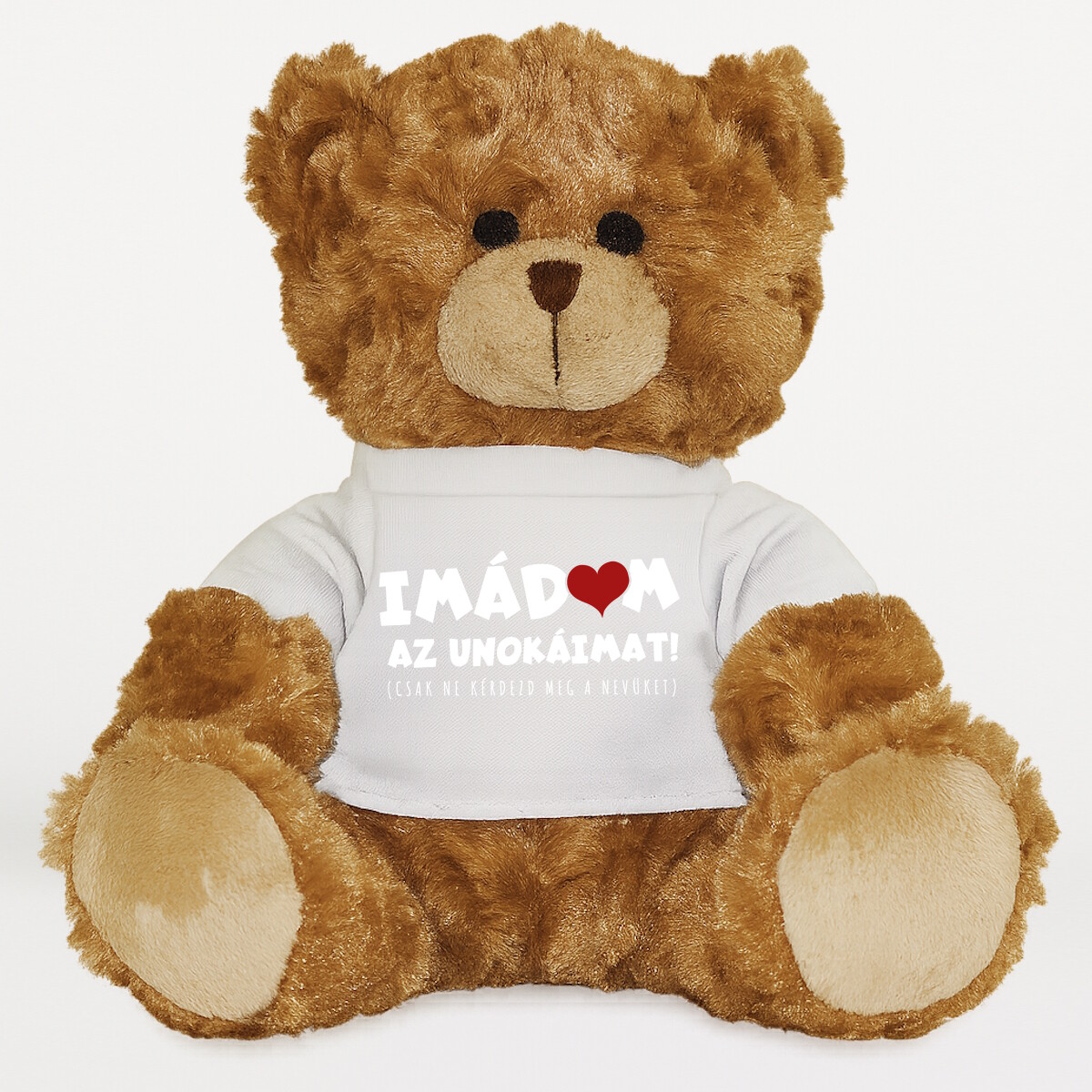 Plüssmaci egyedi pólóval