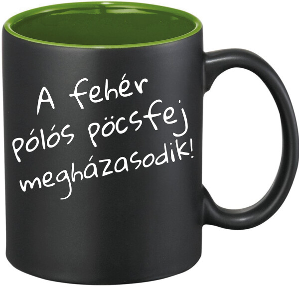 A fehér pólós házasodik