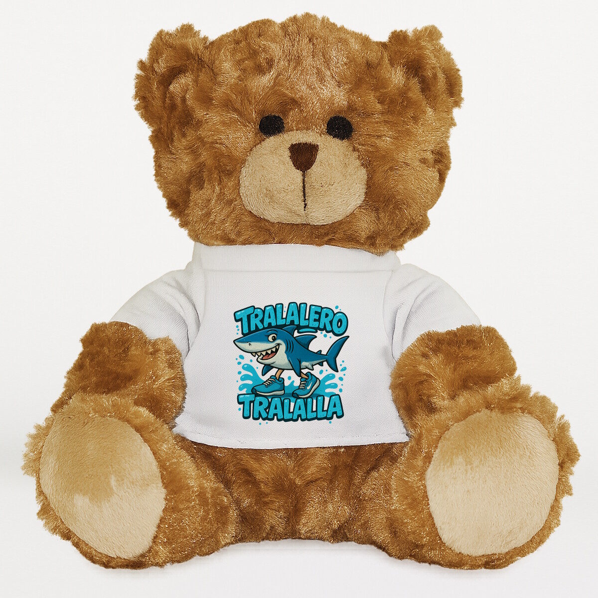 Plüssmaci egyedi pólóval