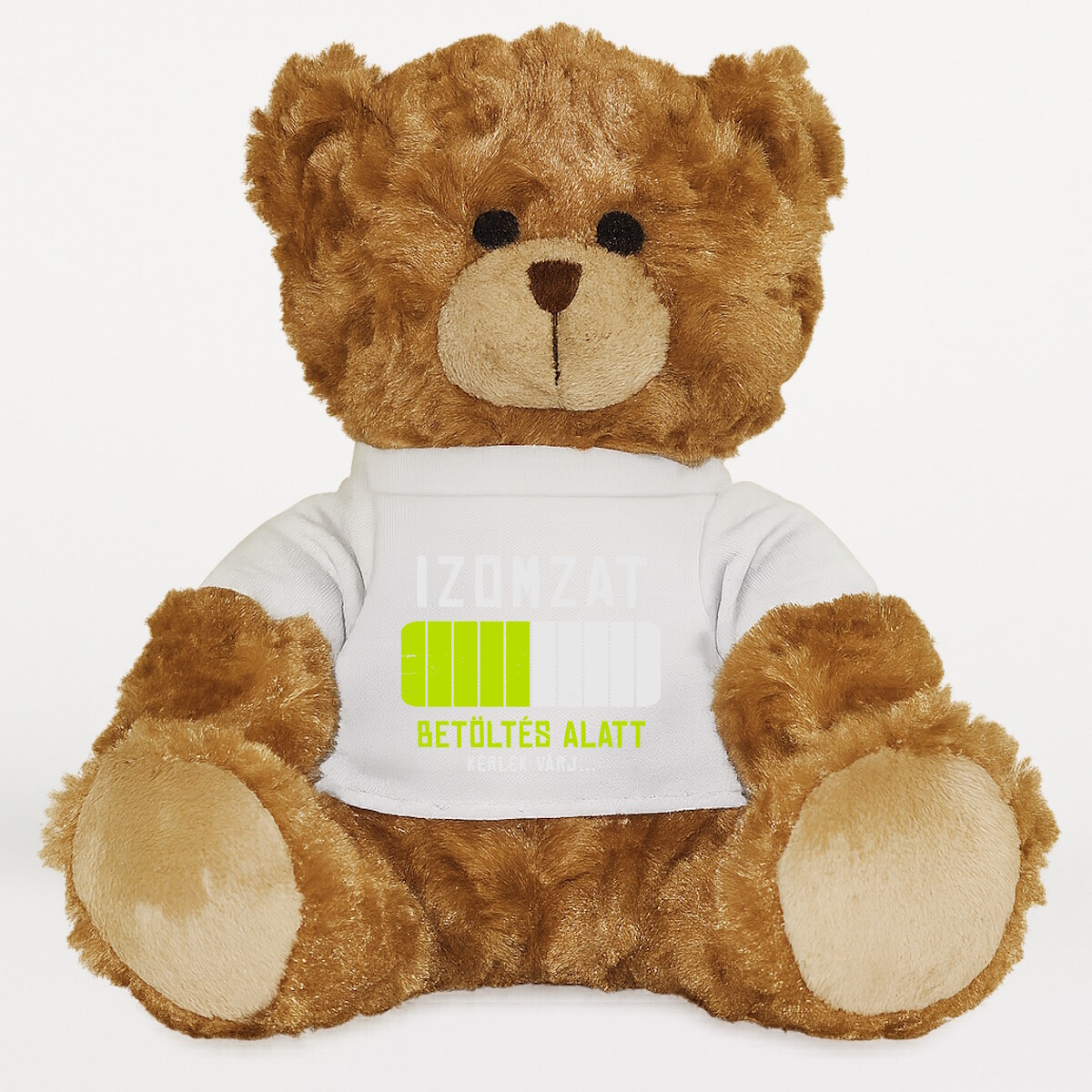 Plüssmaci egyedi pólóval